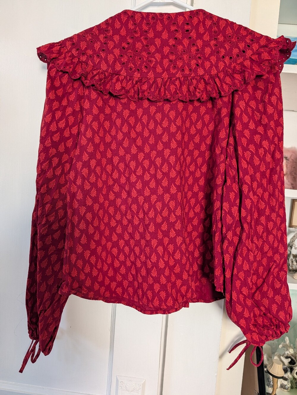 Universal Thread Red Printed Ruffled Collar Button-Down Blouse - Picture 5 of 7